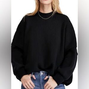 Free People Oversized Sweater 
Size small - preowned